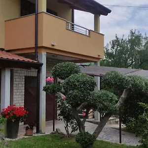 Pino Apartman